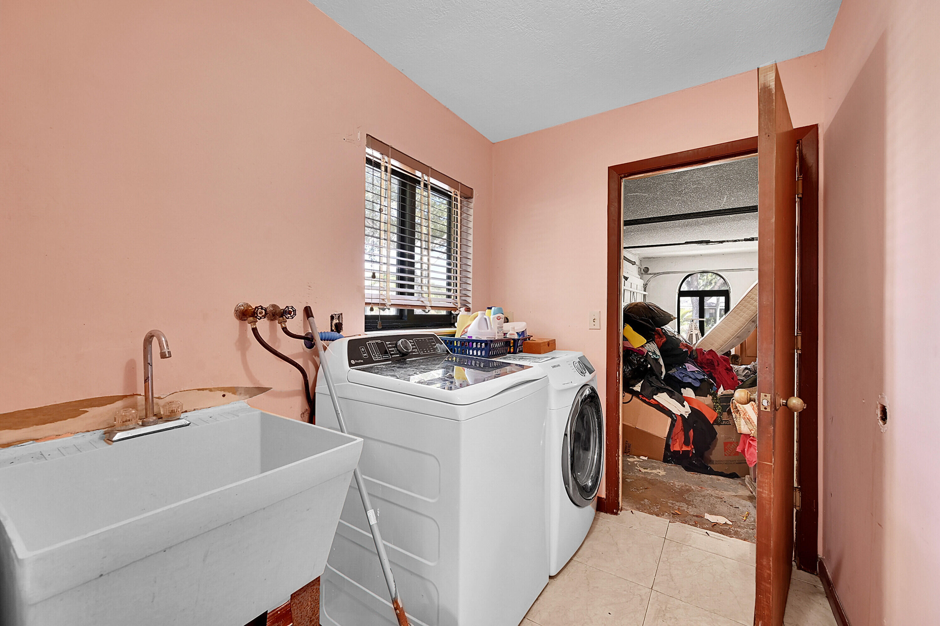 Pine Ridge - Residential