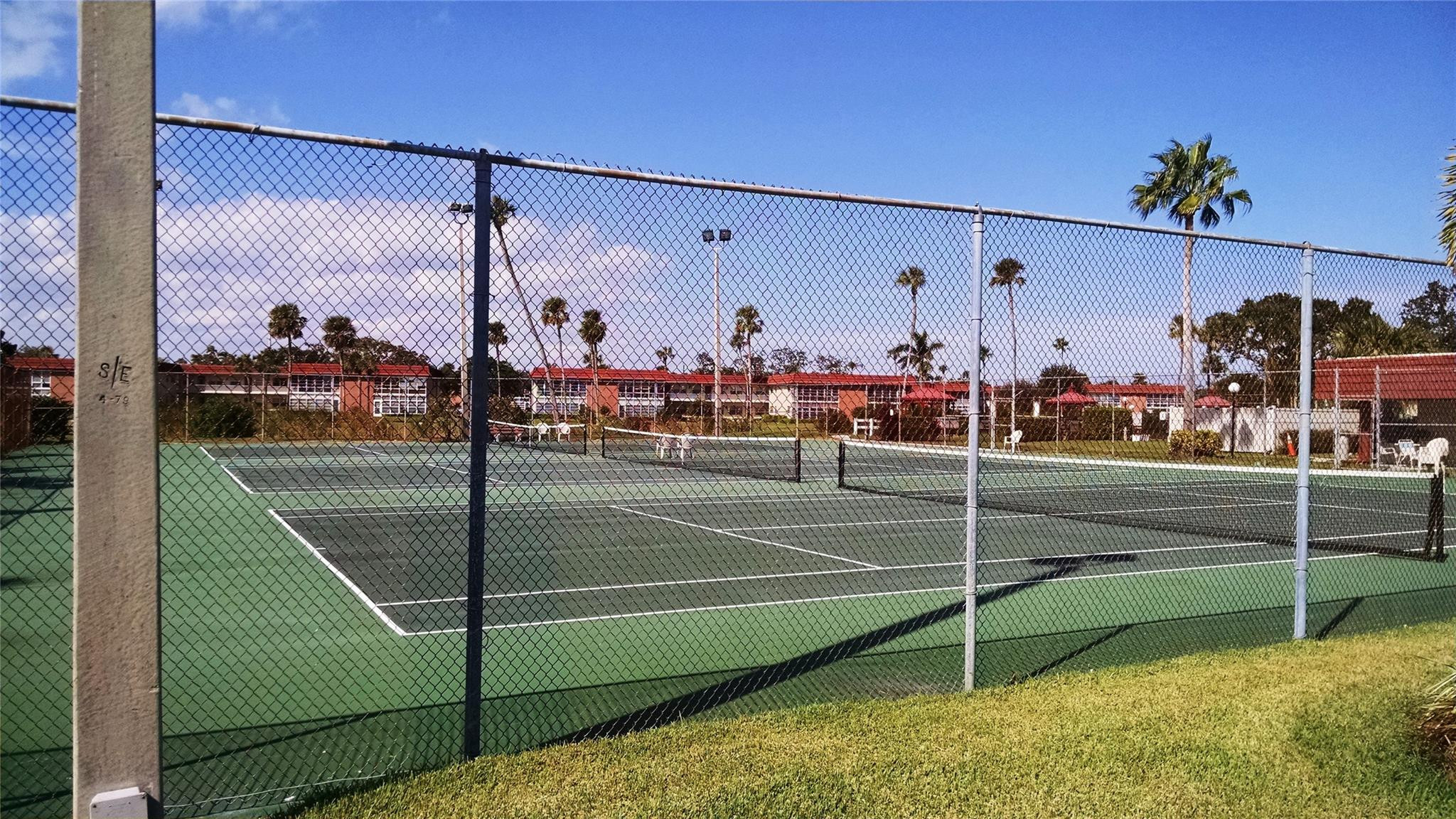 VISTA ROYALE PHASE IV BLDGS 83-111 - Residential
