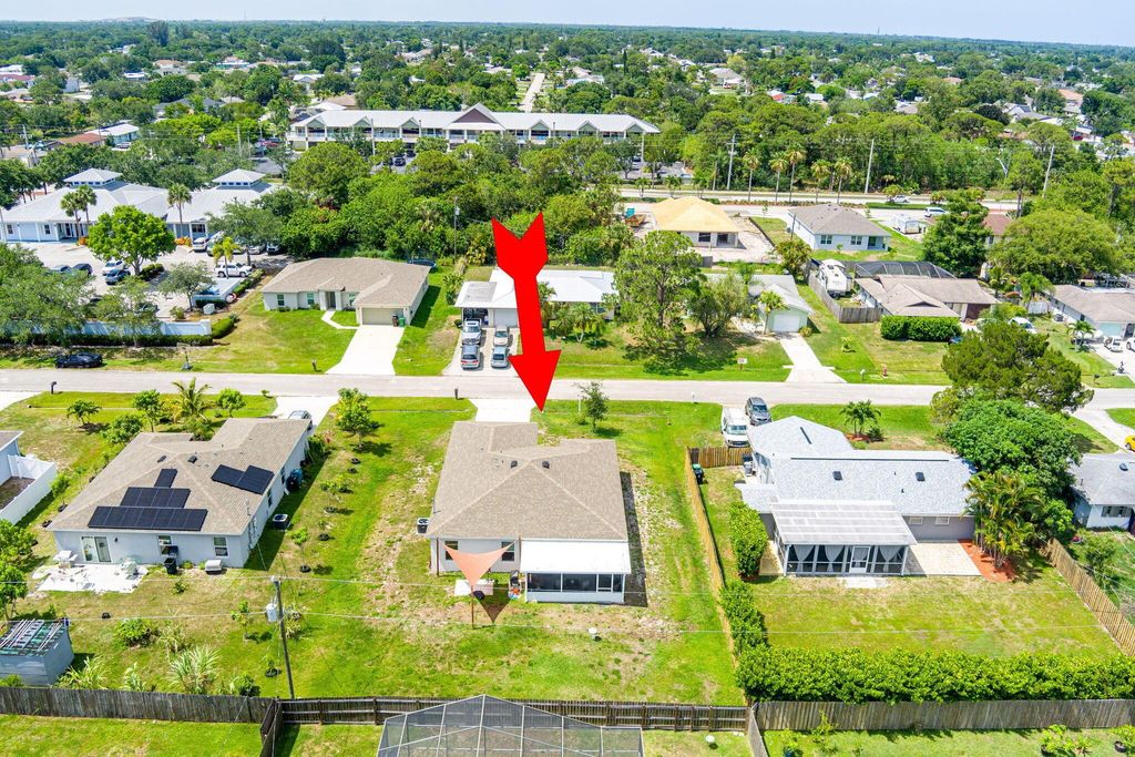 Photo of 362 SW Buswell Avenue, Port Saint Lucie, FL 34983 (MLS # R11093670)