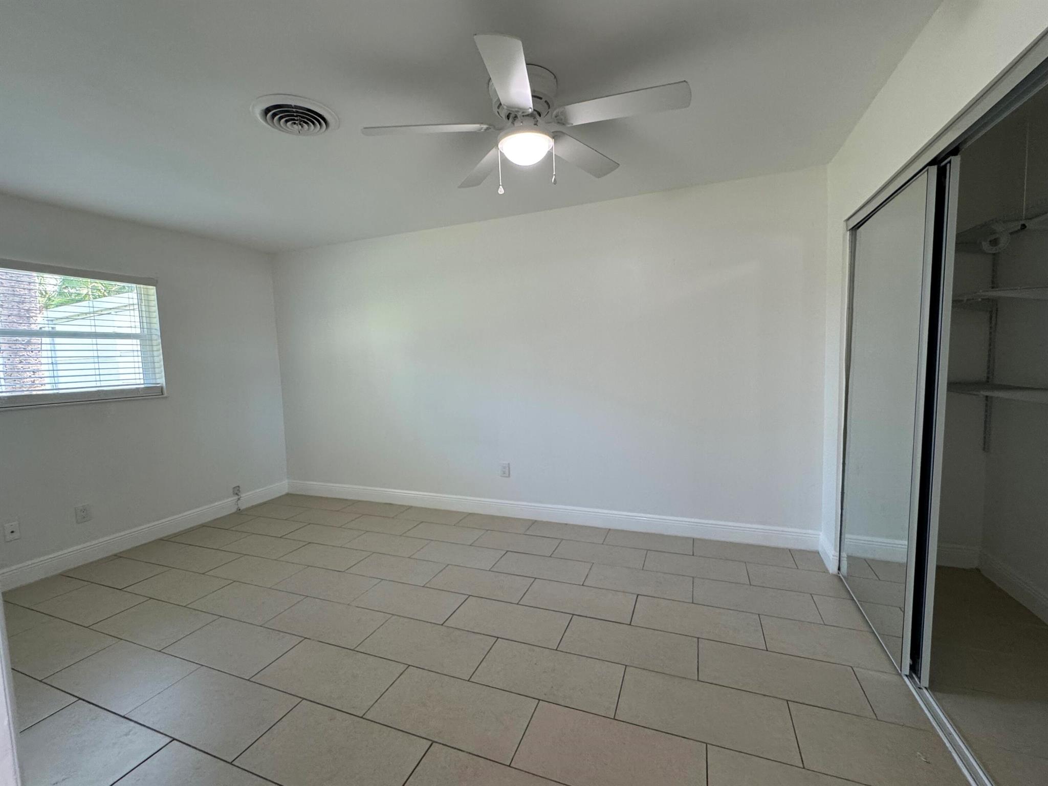 BEACH CLUB COLONY SECTION - Residential Lease
