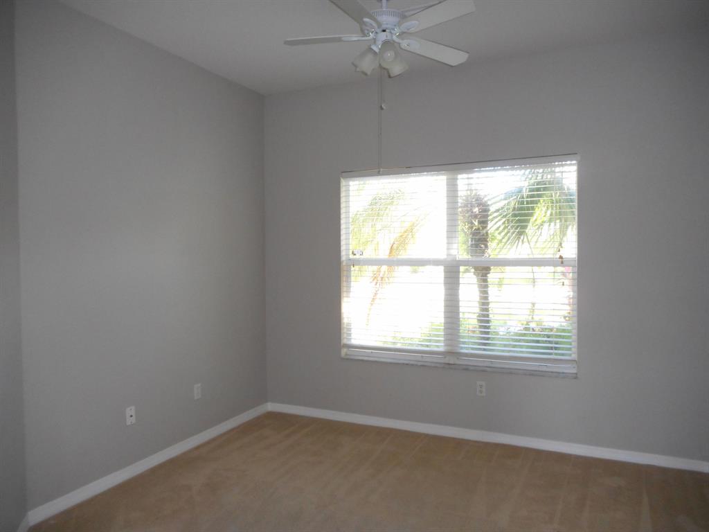 LAKEFOREST POINTE - Residential