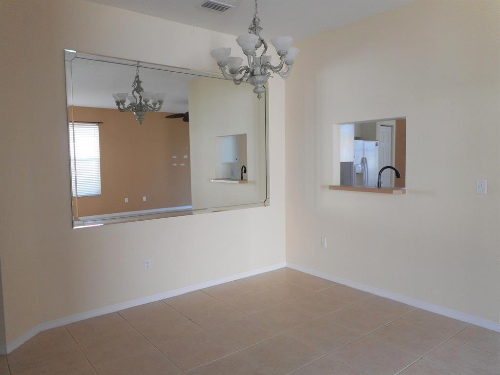 LAKEFOREST POINTE - Residential