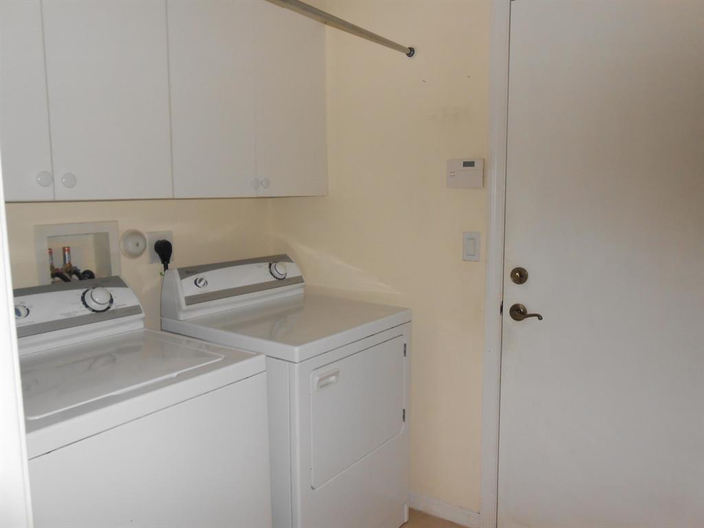 LAKEFOREST POINTE - Residential