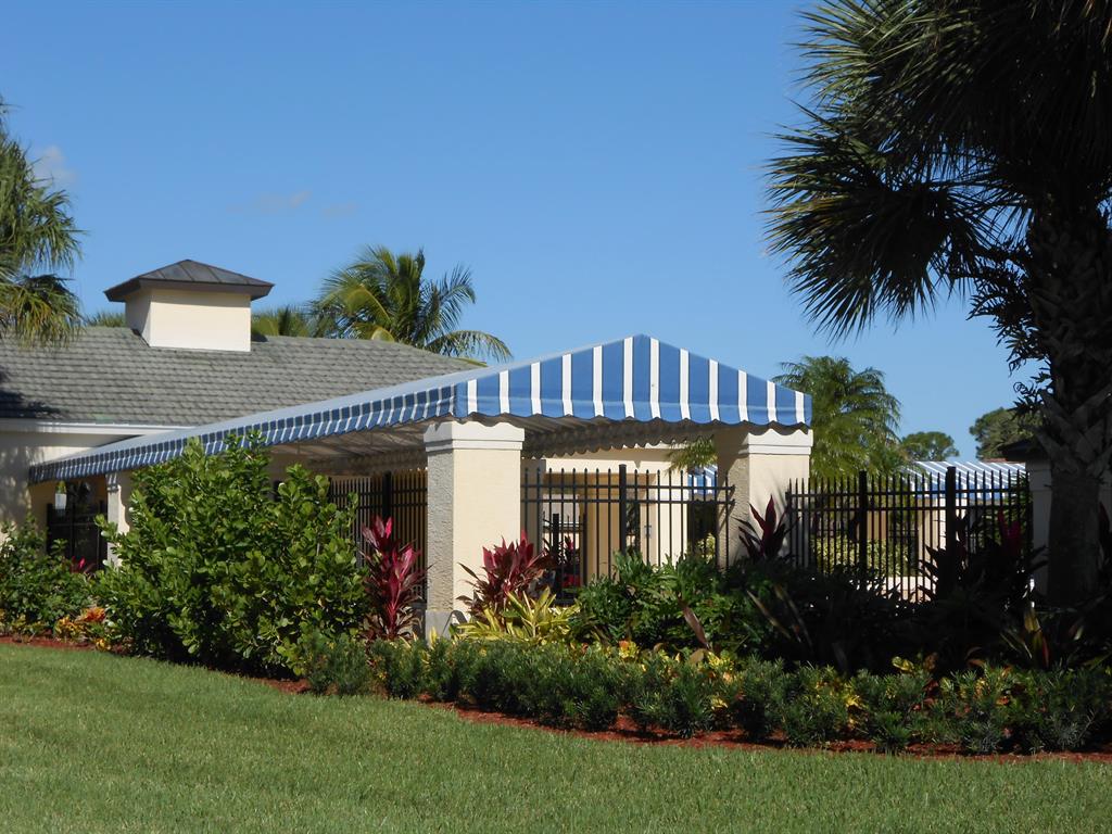 LAKEFOREST POINTE - Residential