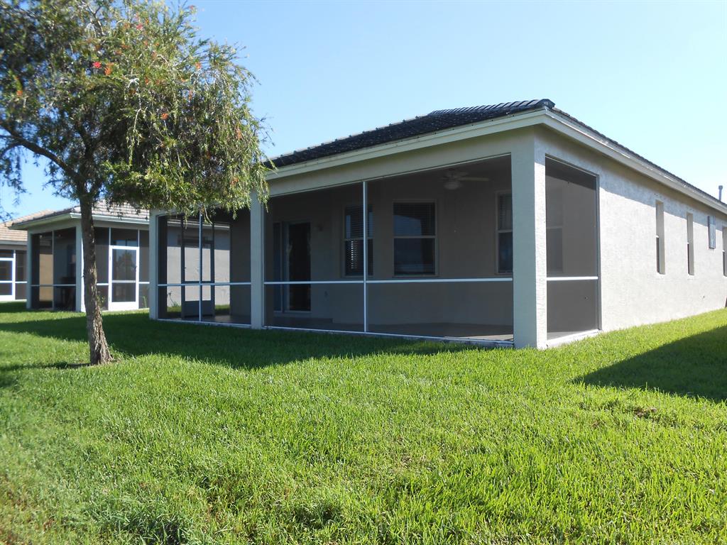 LAKEFOREST POINTE - Residential