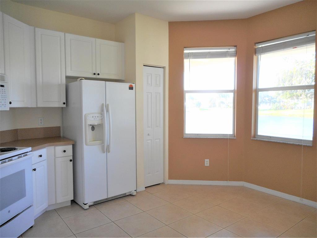 LAKEFOREST POINTE - Residential