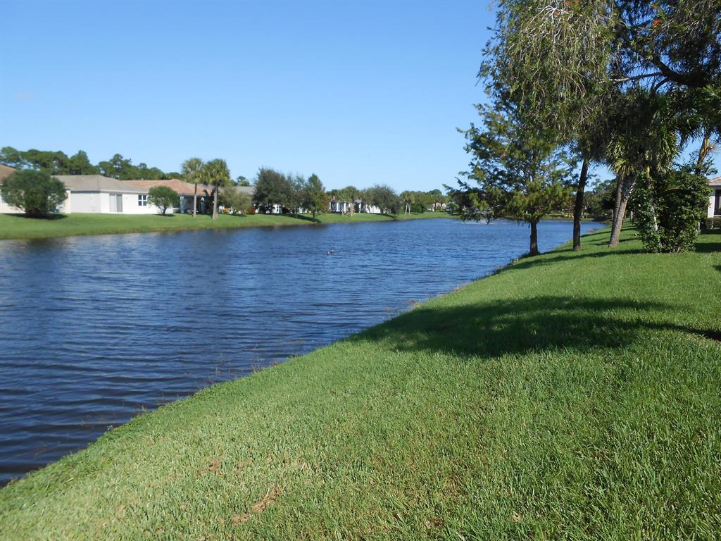 LAKEFOREST POINTE - Residential