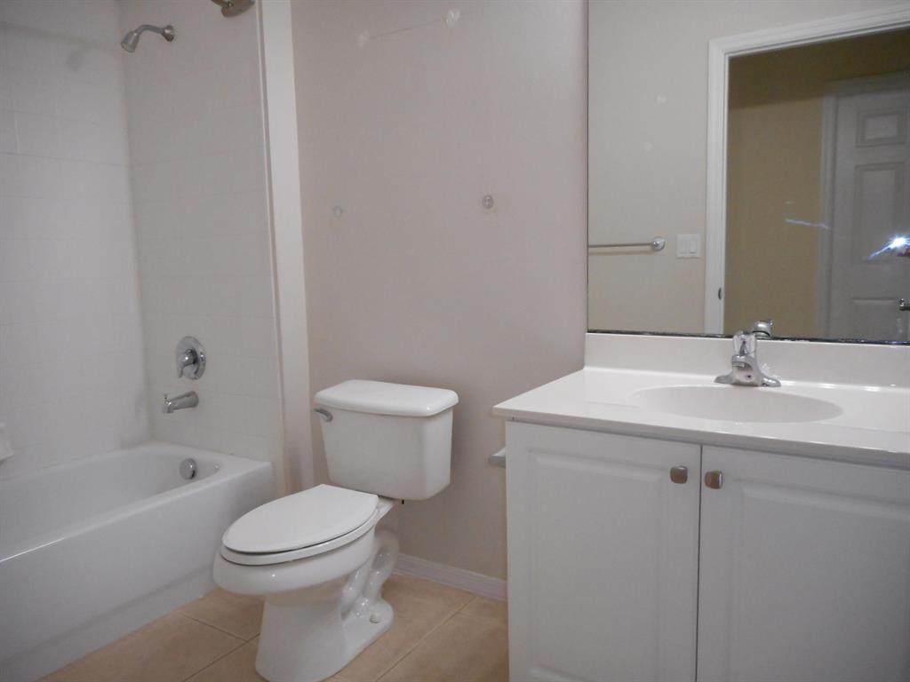 LAKEFOREST POINTE - Residential