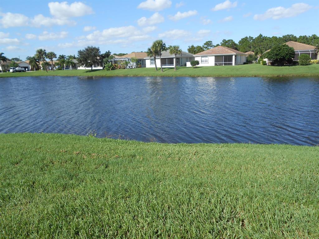 LAKEFOREST POINTE - Residential