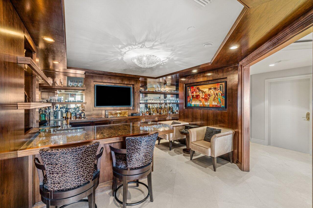 EXCELSIOR CONDO - Residential