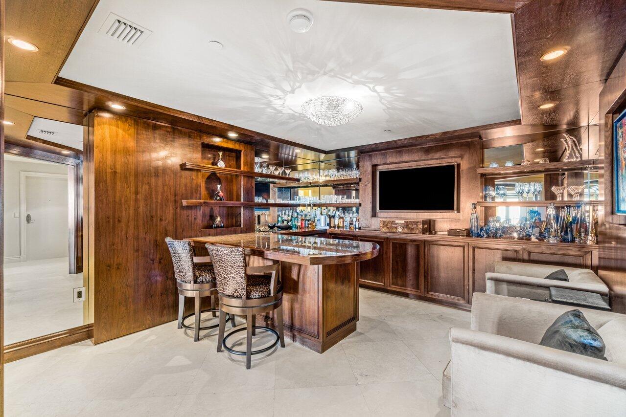 EXCELSIOR CONDO - Residential