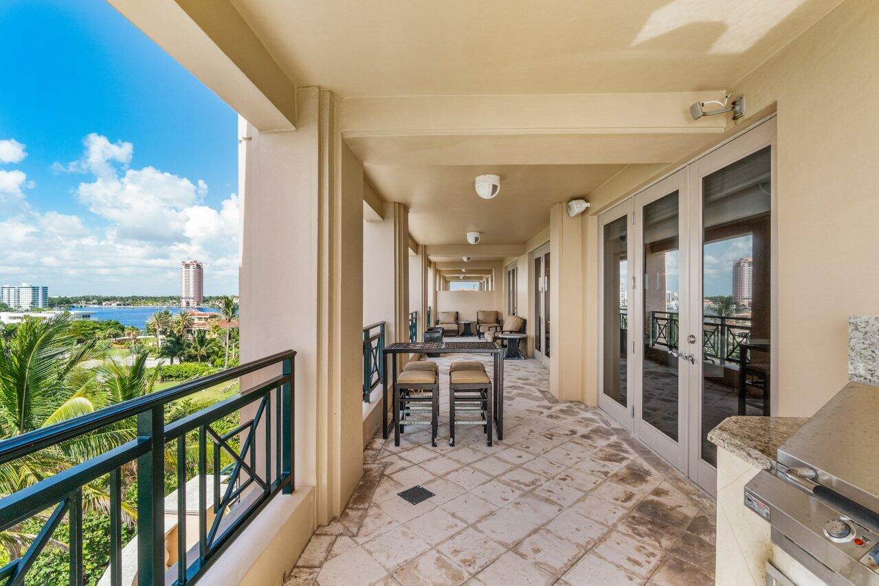 EXCELSIOR CONDO - Residential