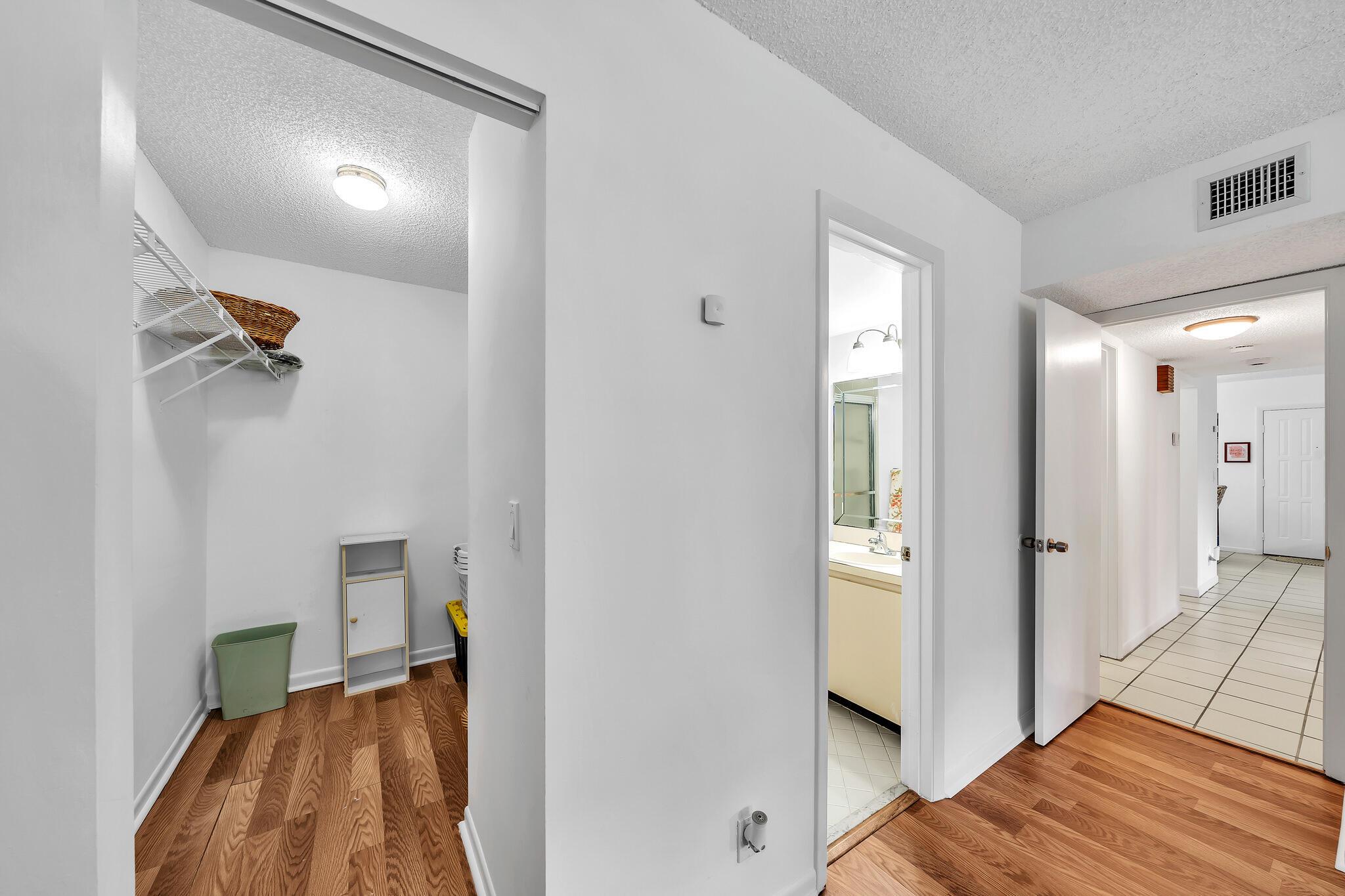 GLENBROOK CONDO - Residential Lease