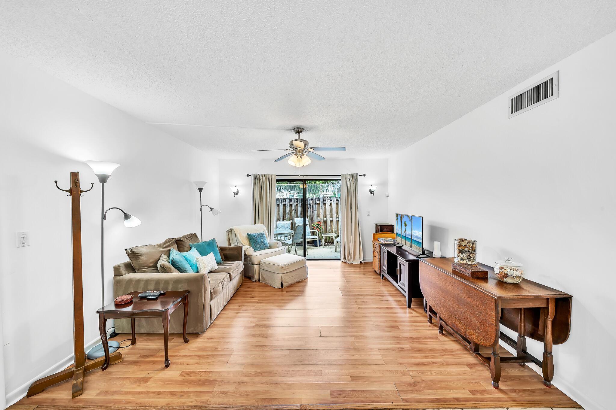 GLENBROOK CONDO - Residential Lease