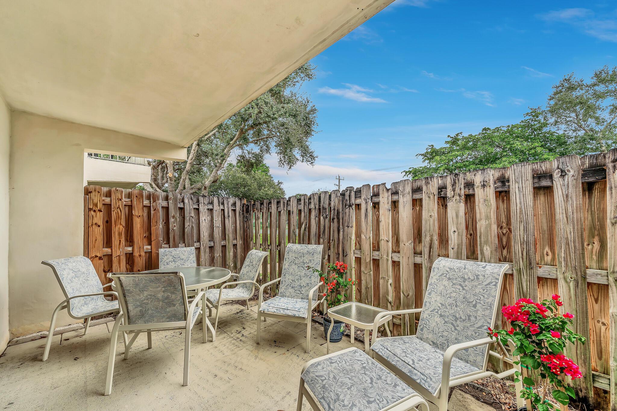 GLENBROOK CONDO - Residential Lease