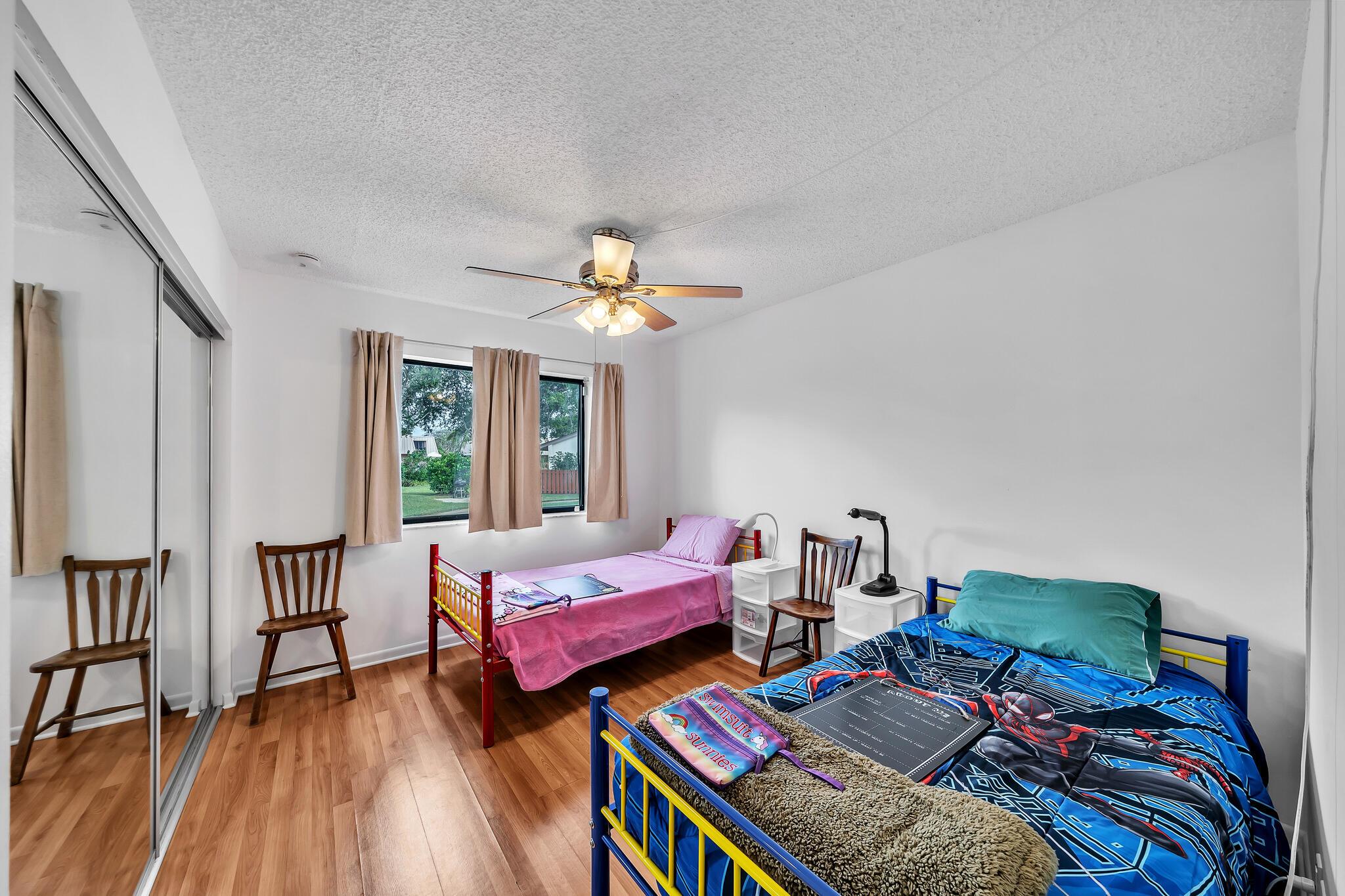 GLENBROOK CONDO - Residential Lease