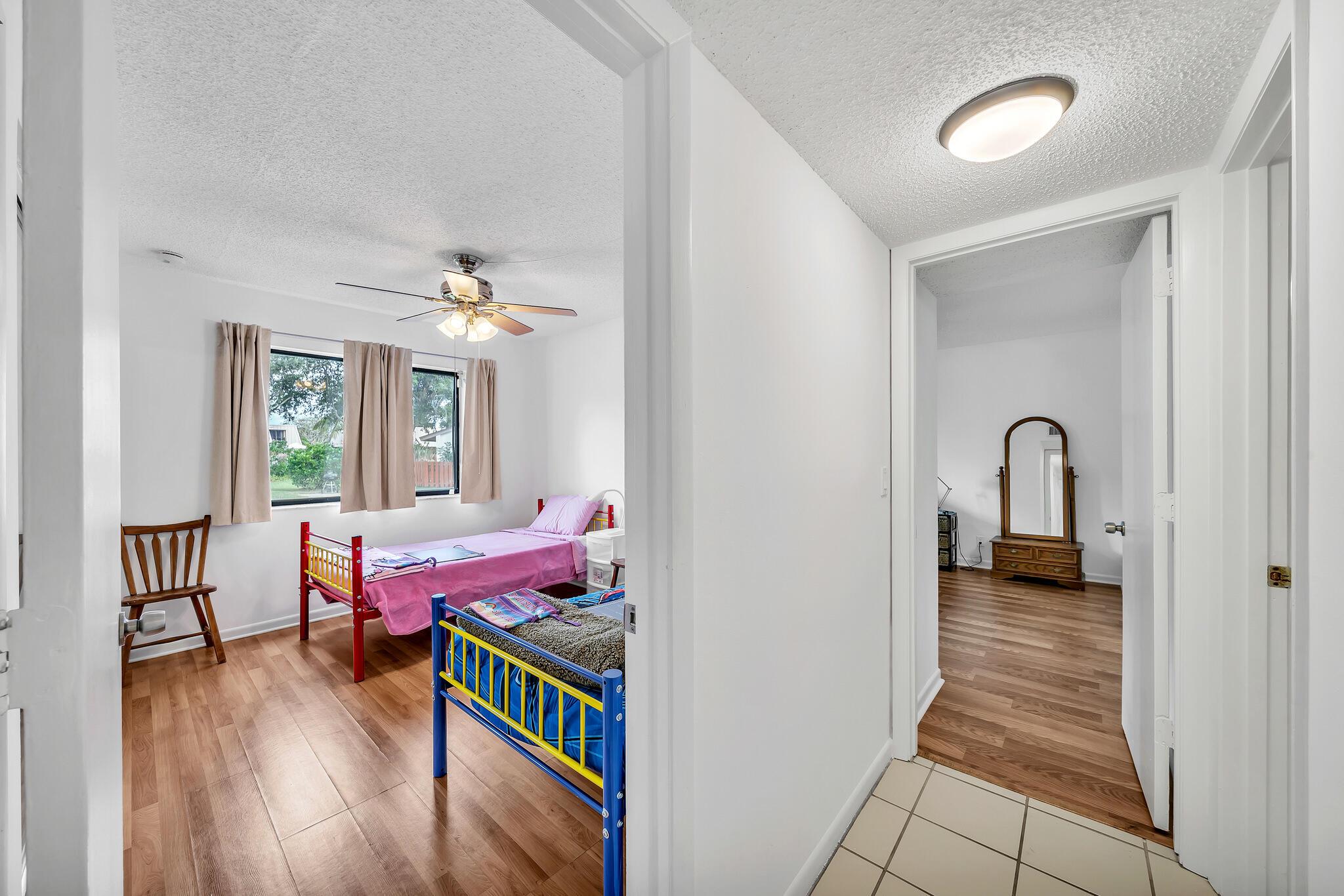 GLENBROOK CONDO - Residential Lease