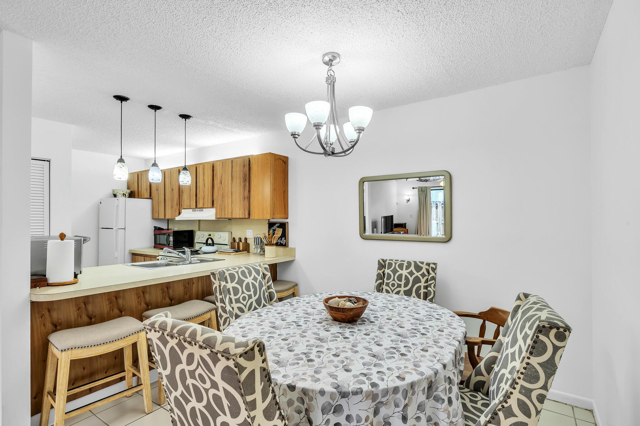 GLENBROOK CONDO - Residential Lease