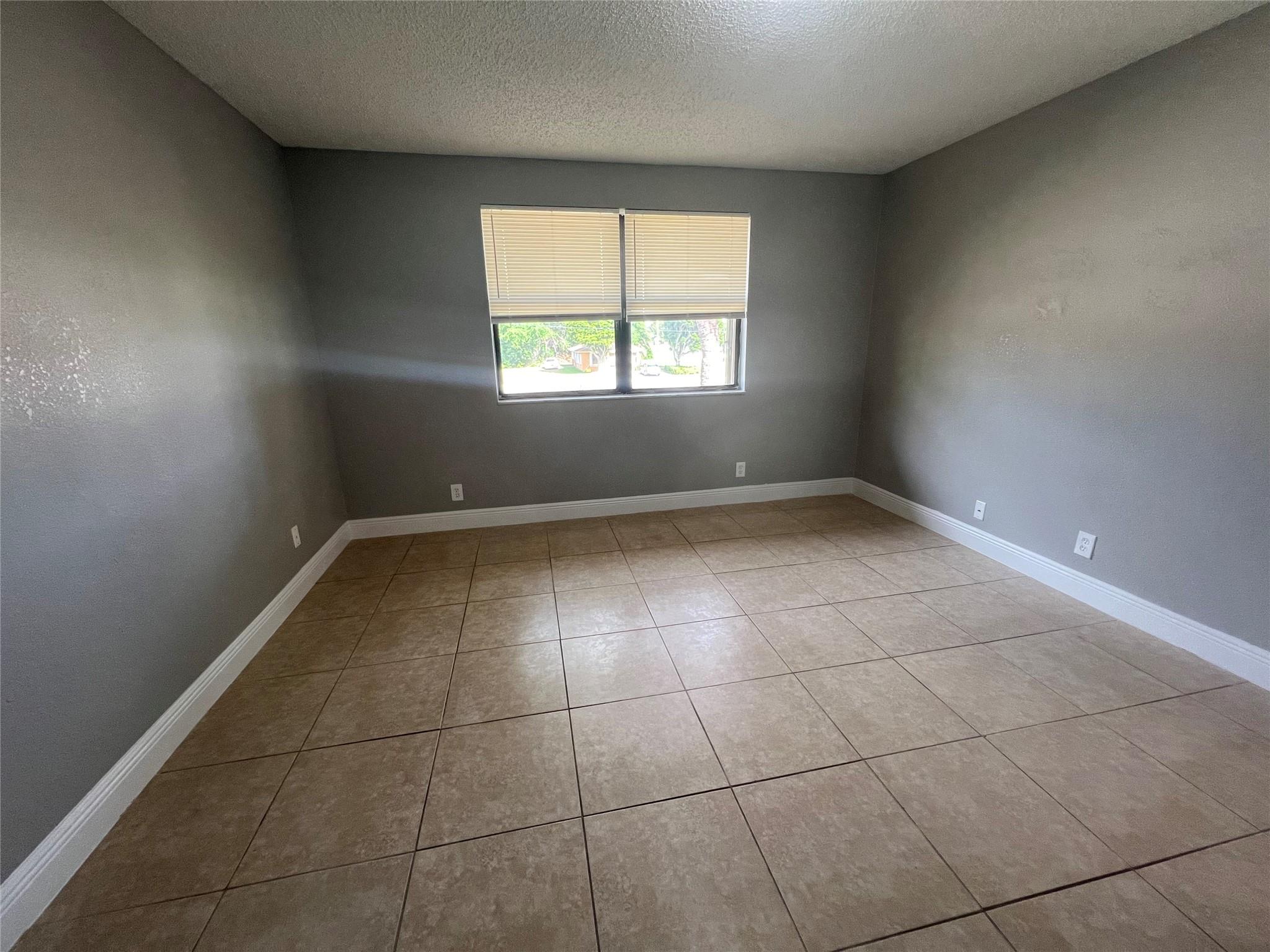 T H Jacksons Add To Deerf - Residential Lease