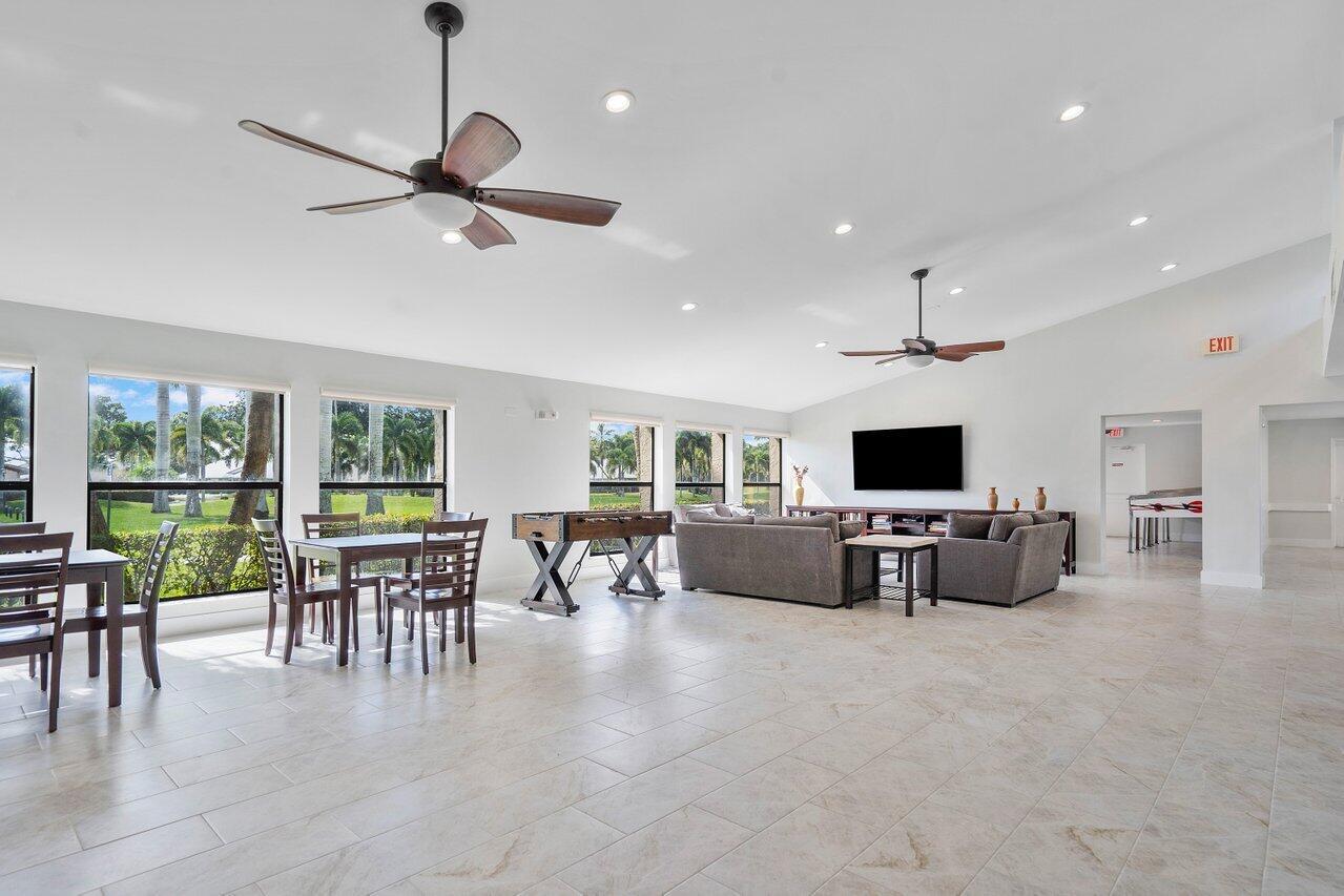 BOCA GLADES CONDO A THRU - Residential