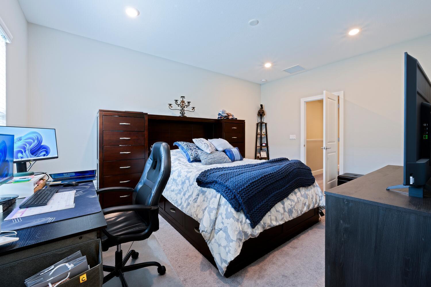 OCEAN COVE - Residential