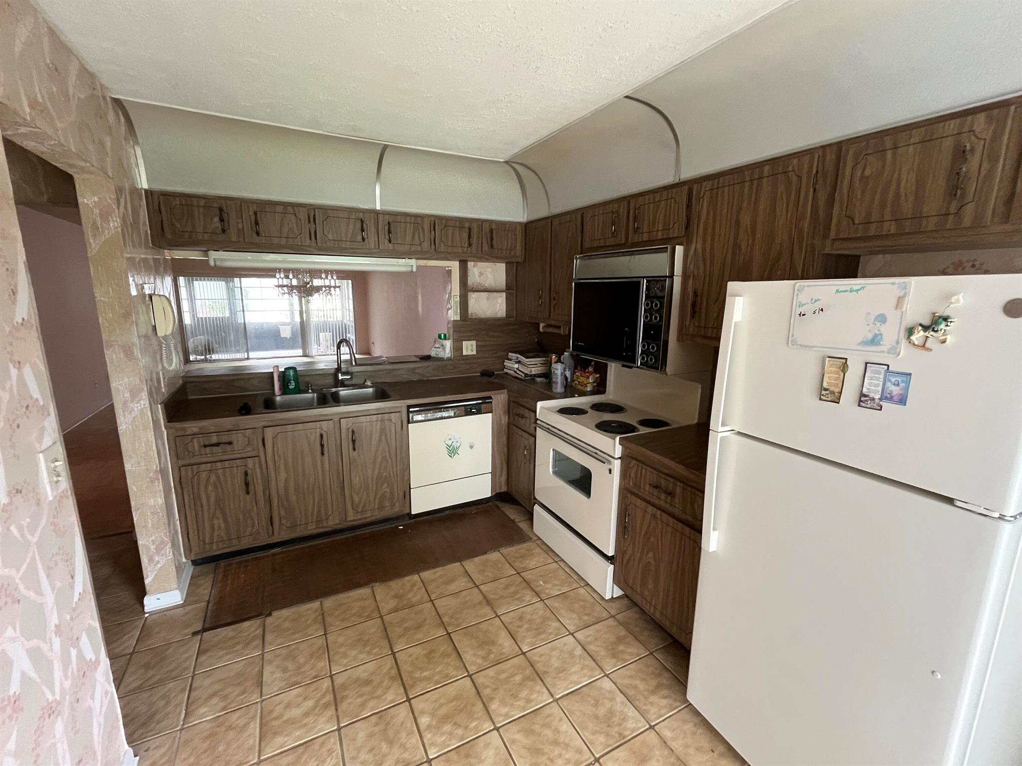 View photos, virtual tours, details... 7526 S Ace Road S