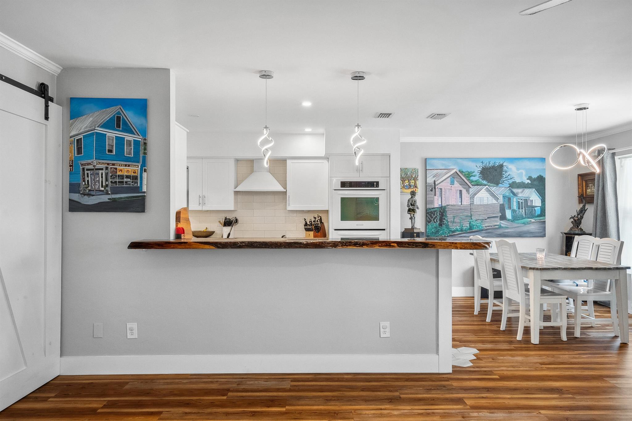 313 SE Flamingo Avenue