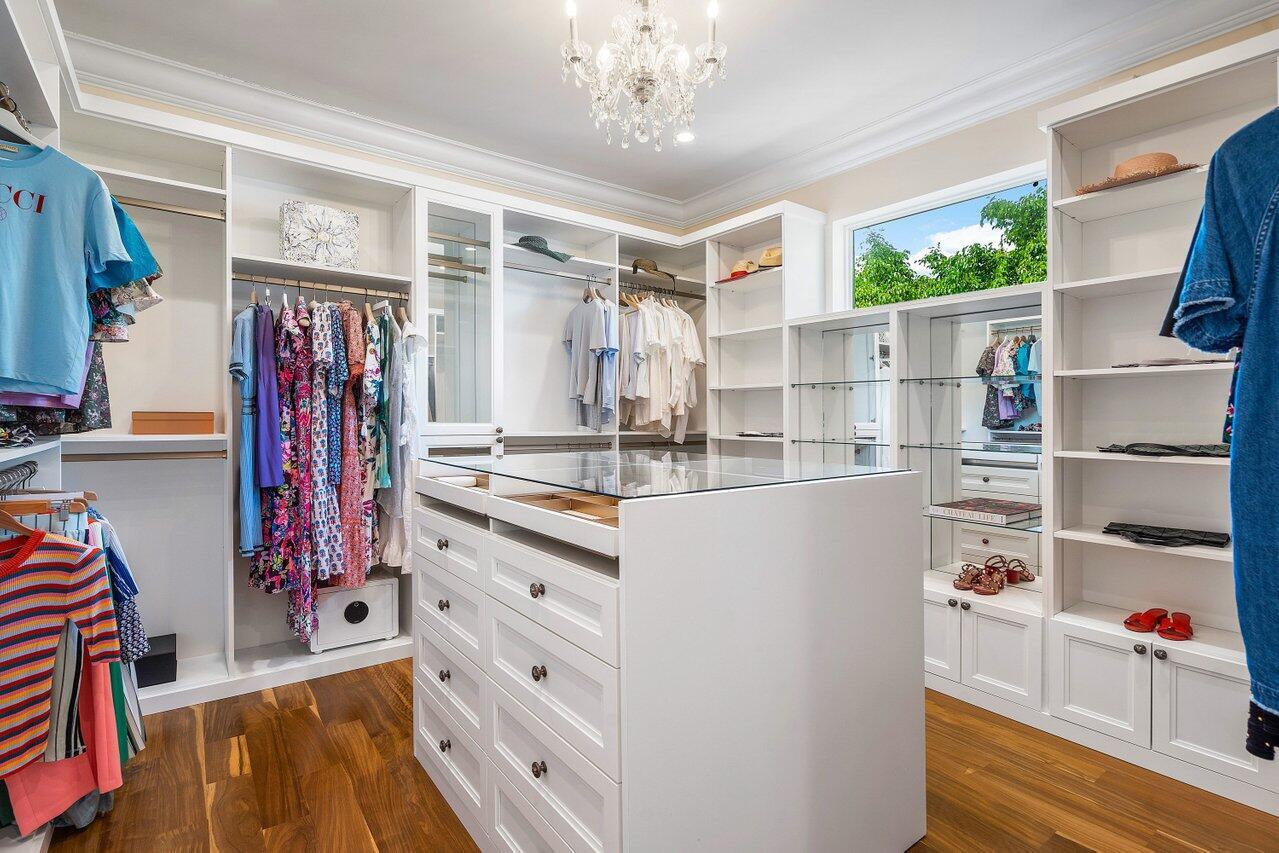 ROYAL PALM YACHT & COUNTR - Residential