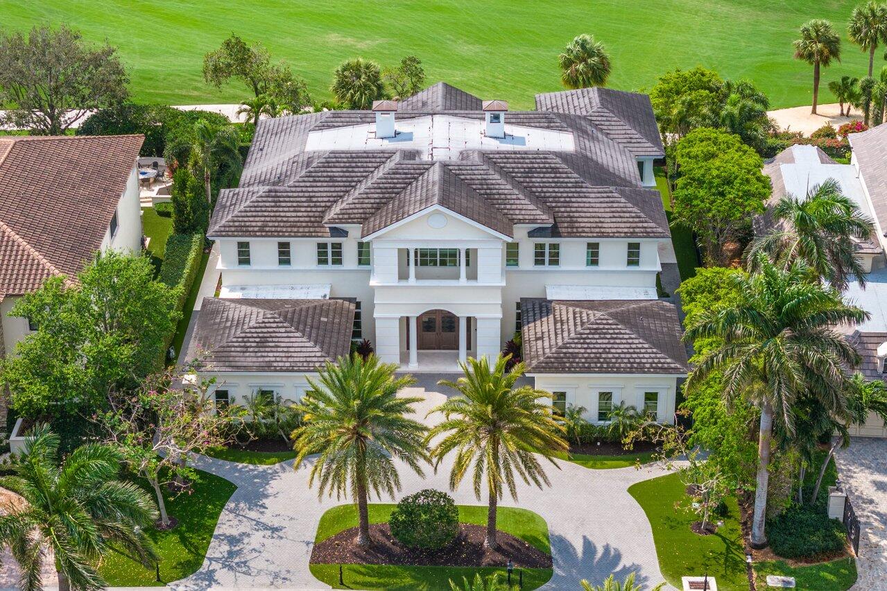 ROYAL PALM YACHT & COUNTRY CLUB - Residential