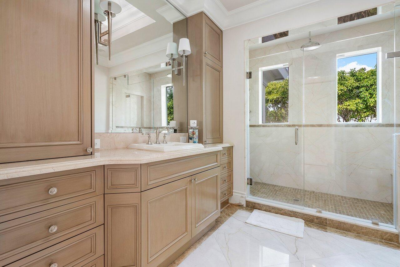 ROYAL PALM YACHT & COUNTR - Residential