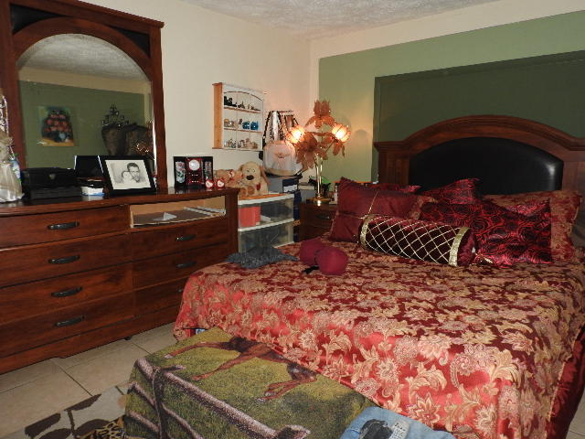 COLLIER MANOR - Residential