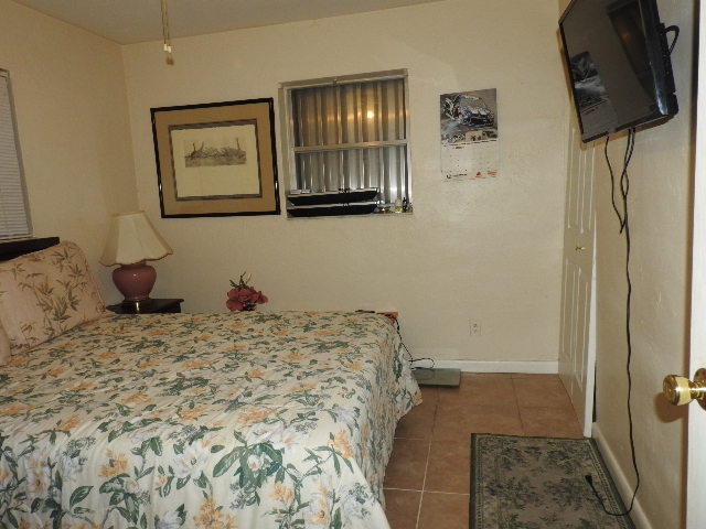 COLLIER MANOR - Residential