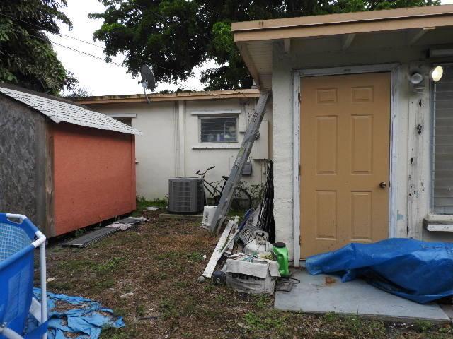 COLLIER MANOR - Residential