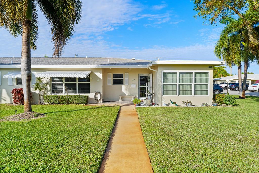 Photo of 201 Country Lane #B, Boynton Beach, FL 33435 (MLS # R11168200)