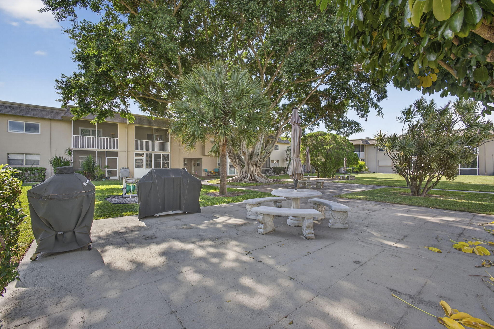 OXFORD CONDO - Residential