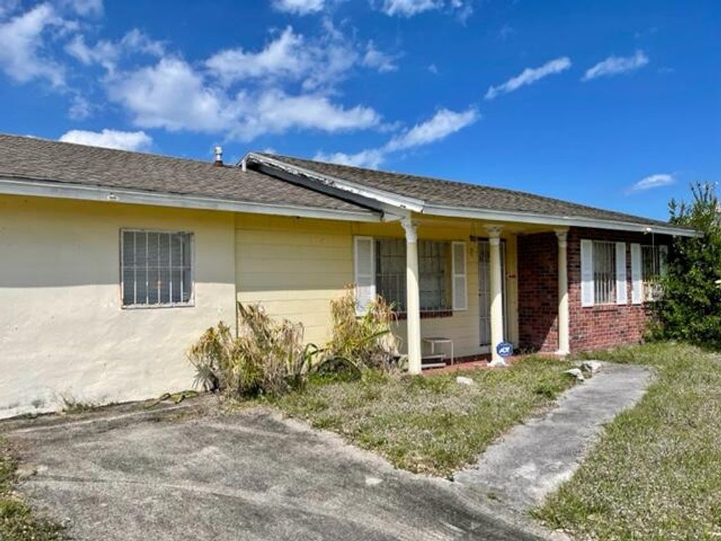 Photo of 2902 Anderson Drive, Fort Pierce, FL 34946 (MLS # R10785835)