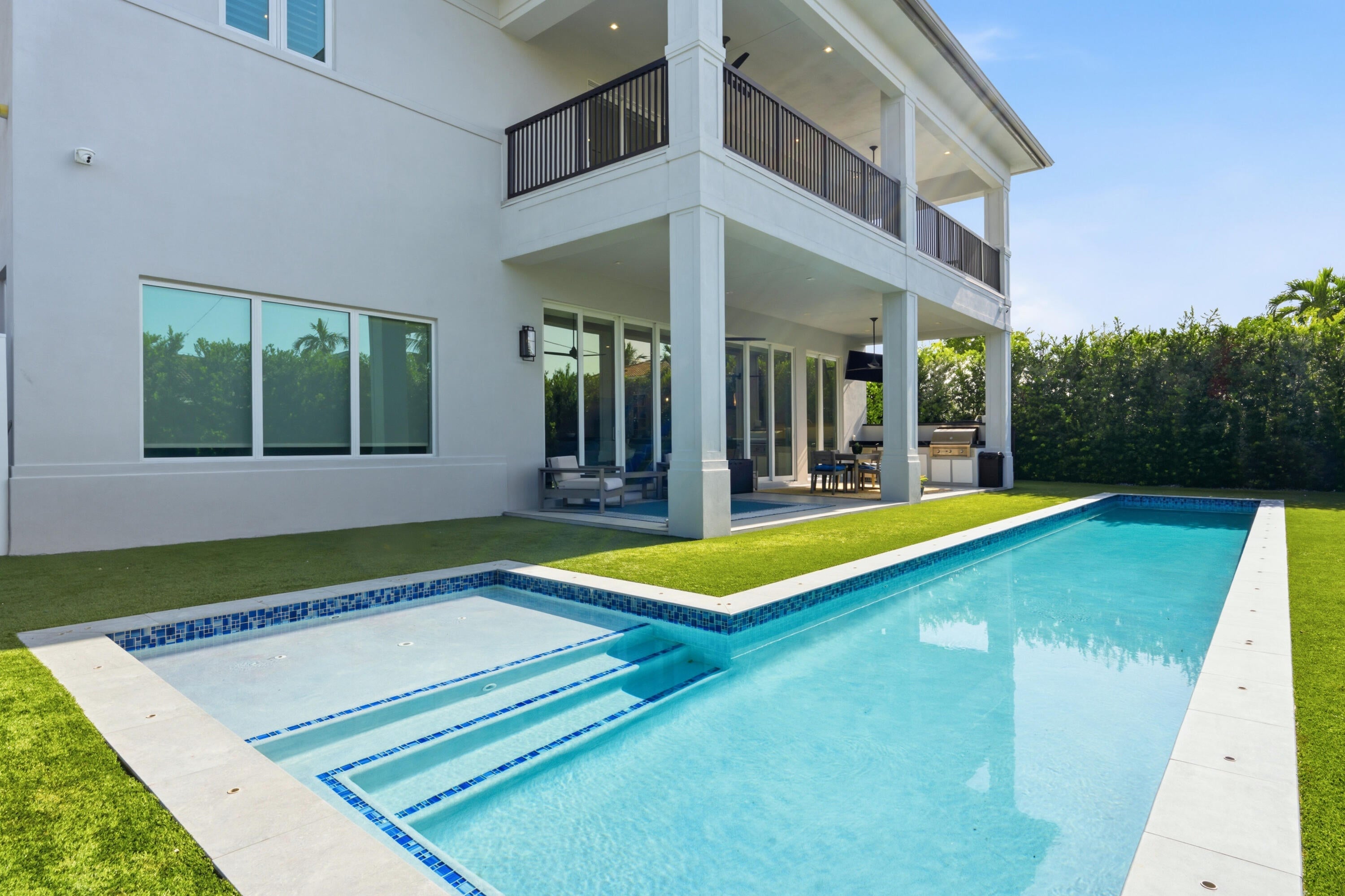 334 NE 3RD Court
