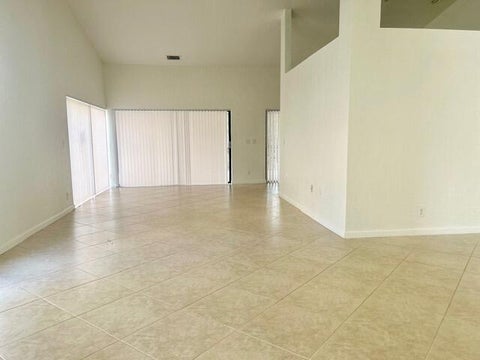 Tiny photo for 7045 GOLF POINTE Circle #7045, Tamarac, FL 33321 (MLS # B26090348)