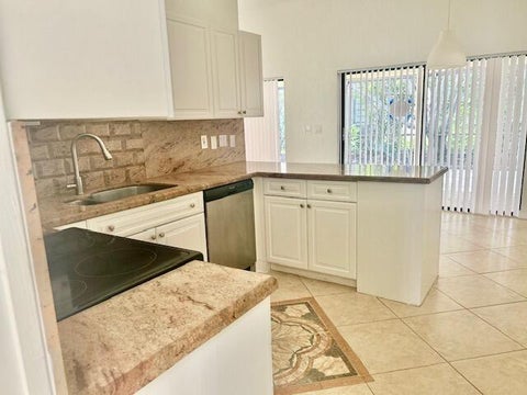 Tiny photo for 7045 GOLF POINTE Circle #7045, Tamarac, FL 33321 (MLS # B26090348)