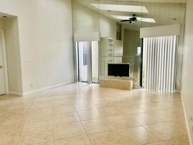 Photo of 7045 GOLF POINTE Circle #7045, Tamarac, FL 33321 (MLS # B26090348)