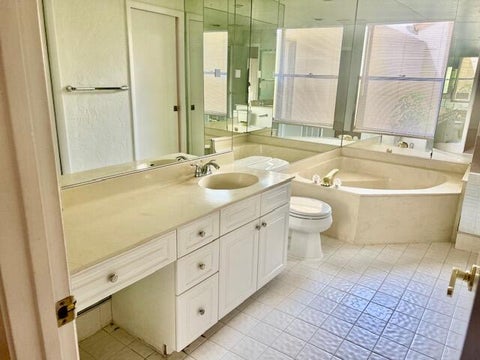 Tiny photo for 7045 GOLF POINTE Circle #7045, Tamarac, FL 33321 (MLS # B26090348)