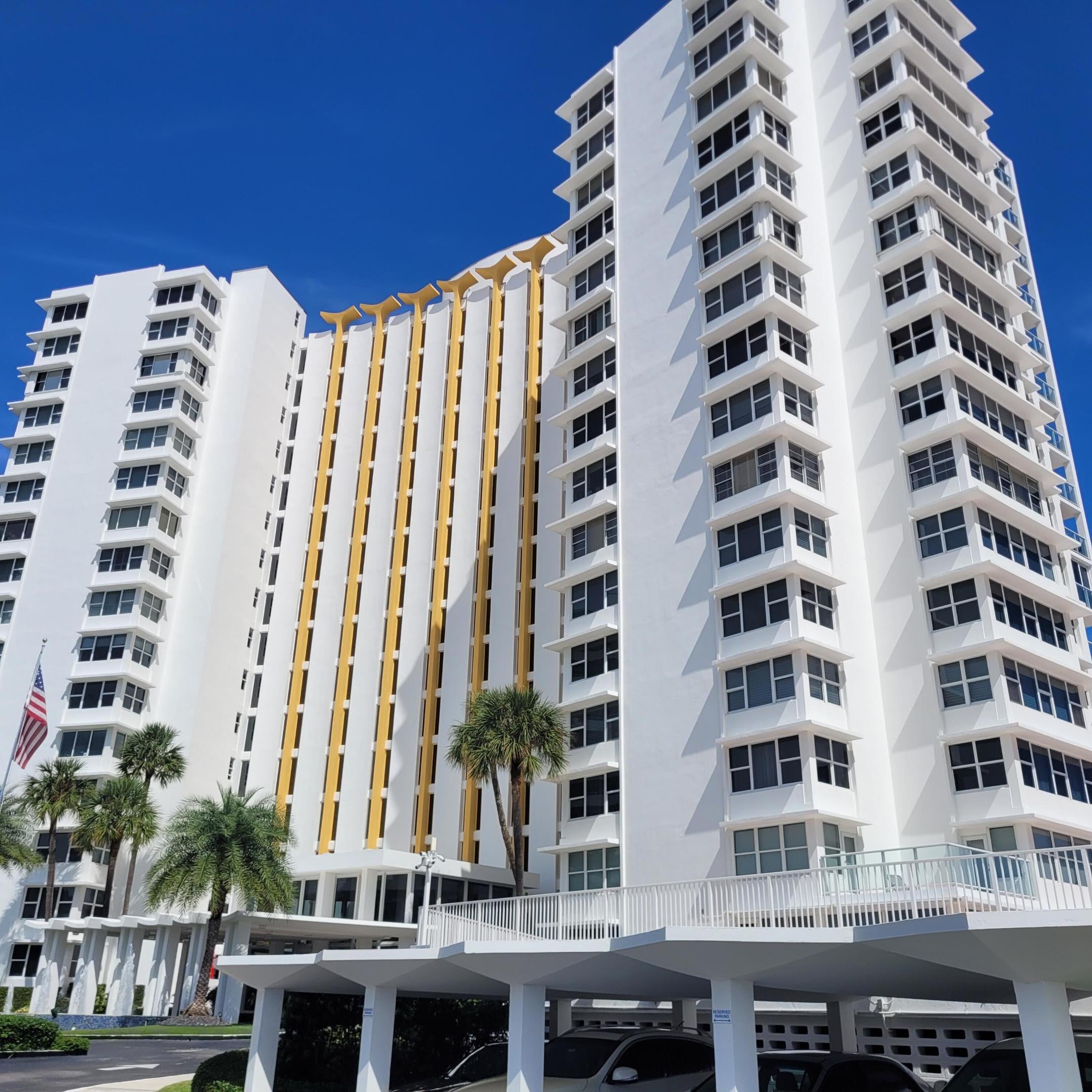 3900 N Ocean Drive 2D