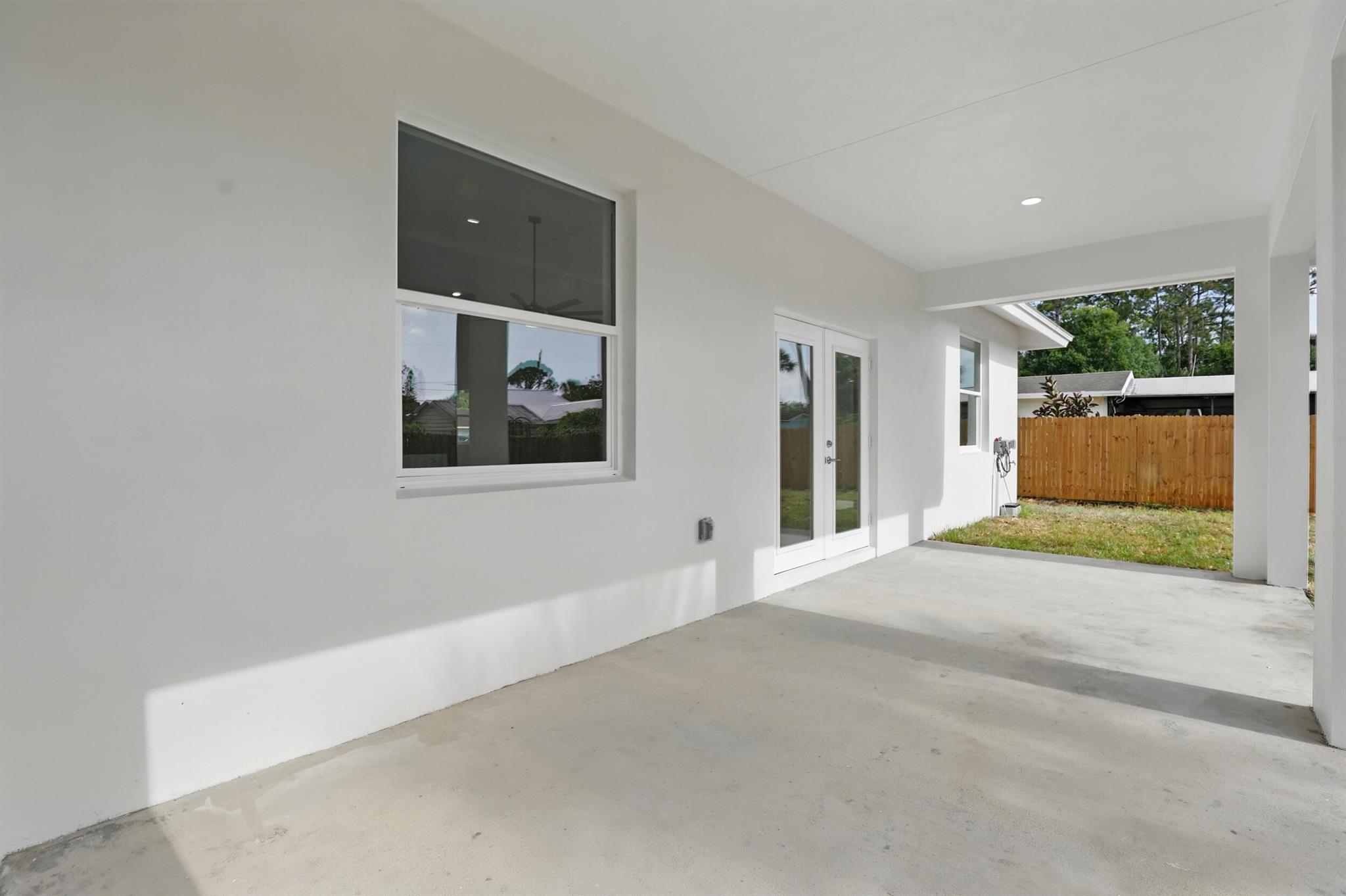 INDIAN RIVER ESTATES UNIT - Residential