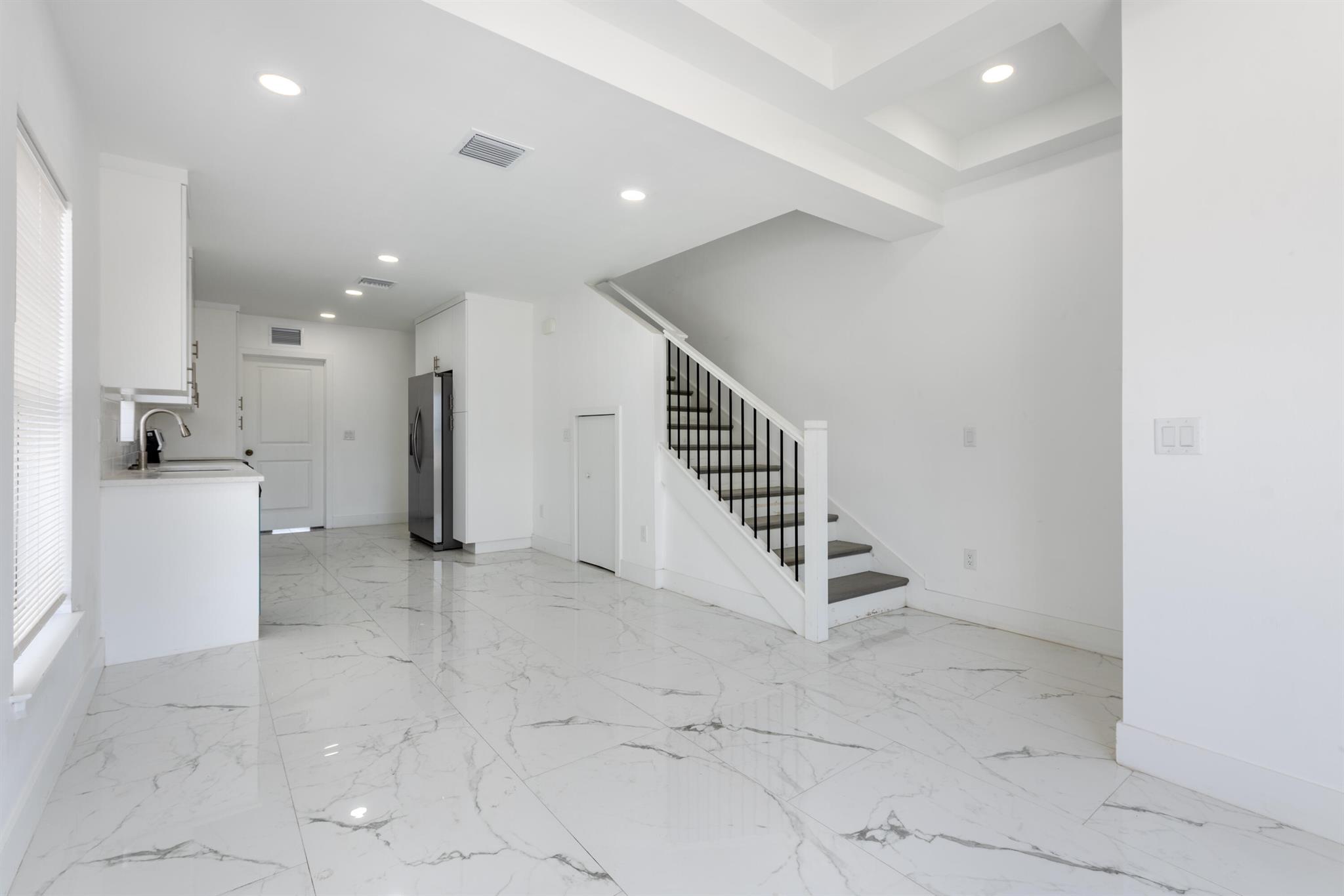 CHERRY HILLS - Commercial Sale