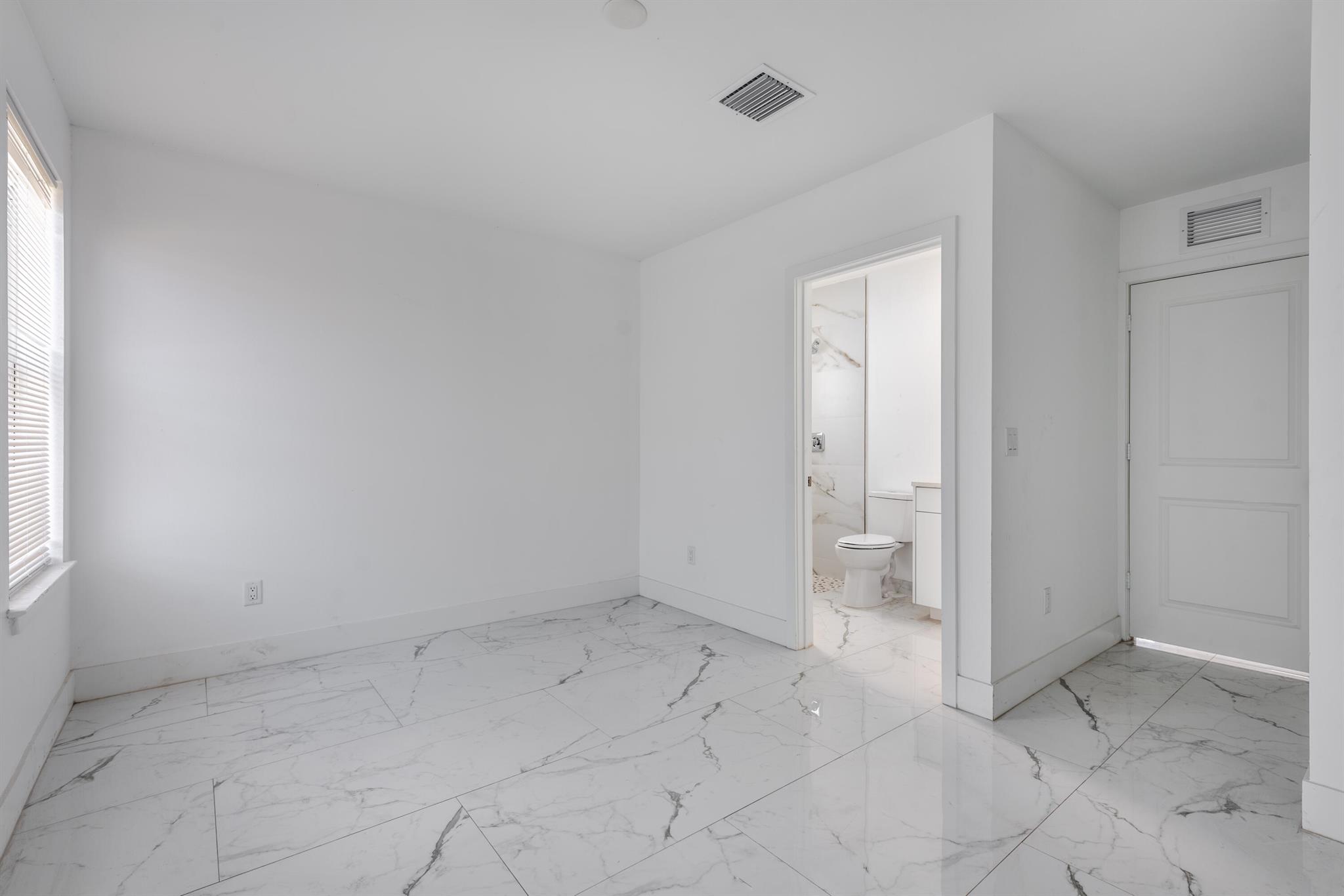 CHERRY HILLS - Commercial Sale