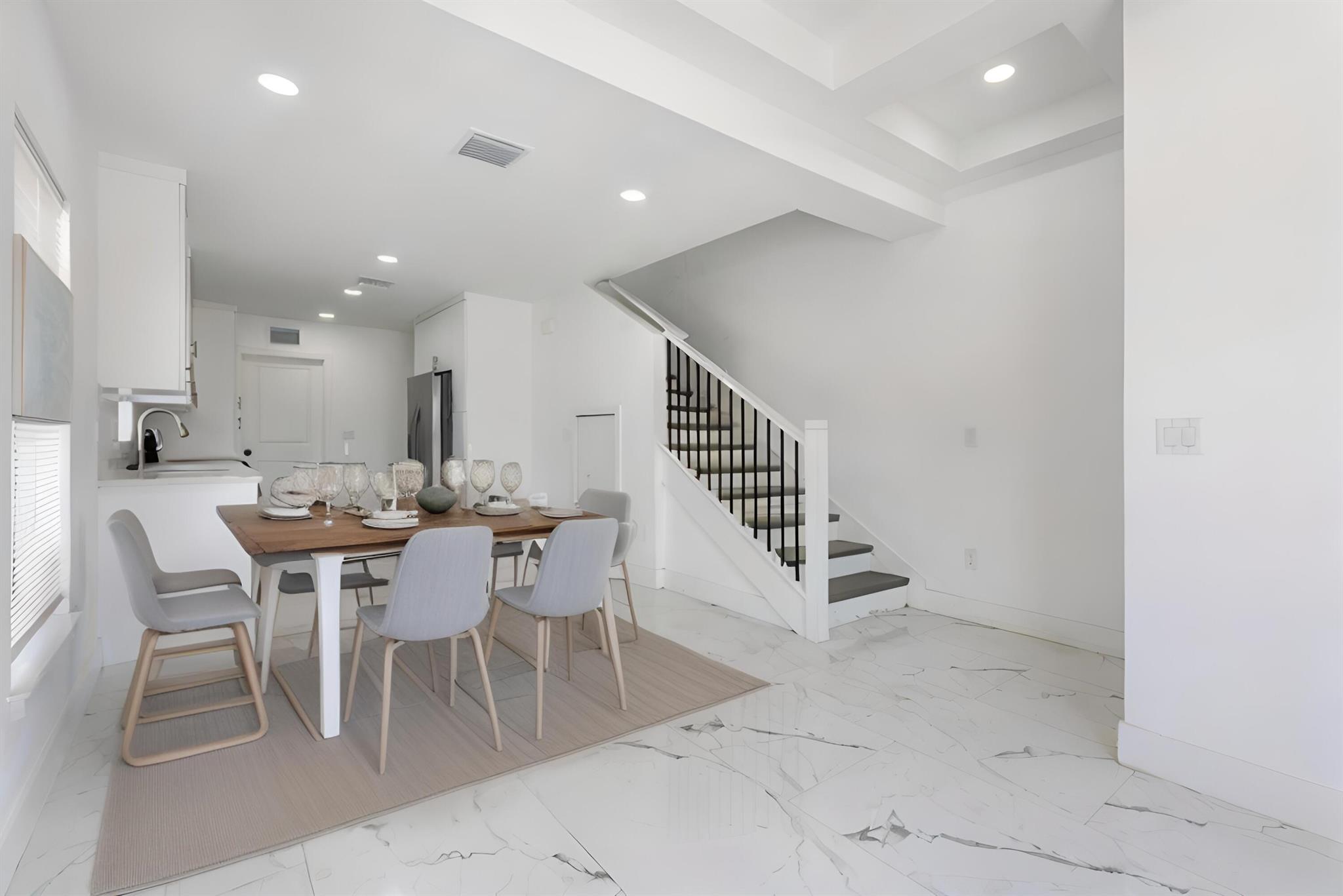406 NW 12th Avenue