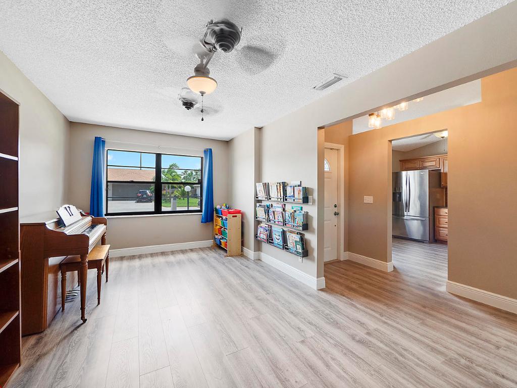 Lakes Of Sherbrooke - Residential