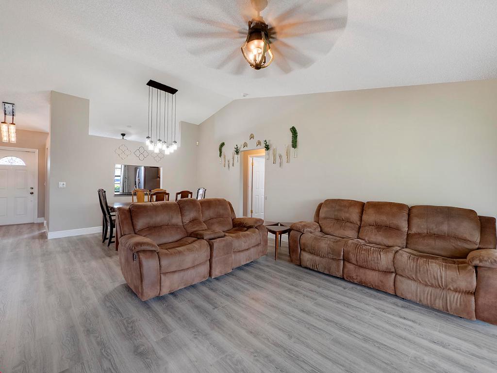 Lakes Of Sherbrooke - Residential