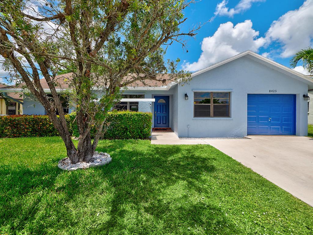 Lakes Of Sherbrooke - Residential