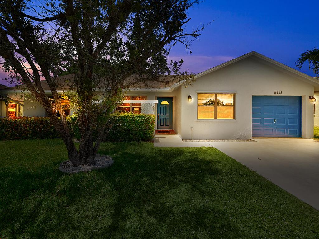 Lakes Of Sherbrooke - Residential